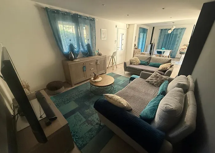 Le Havre De Paix En Garrigue 4 3 Sdb Piscine * Bezouce