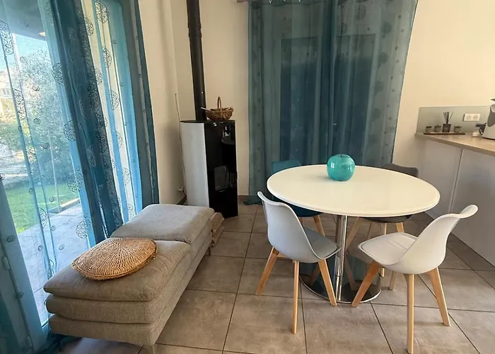 Villa Le Havre De Paix En Garrigue 4 3 Sdb Piscine Bezouce