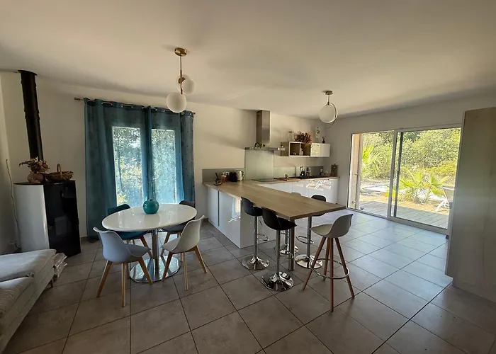 Le Havre De Paix En Garrigue 4 3 Sdb Piscine Villa Bezouce